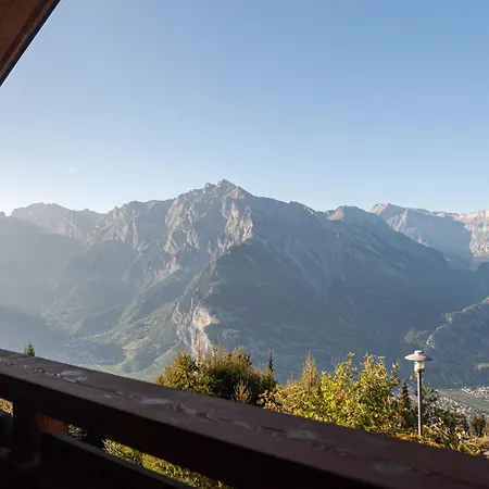 Reves Des Alpes By Interhome シャレー